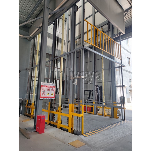 導軌式升降平臺